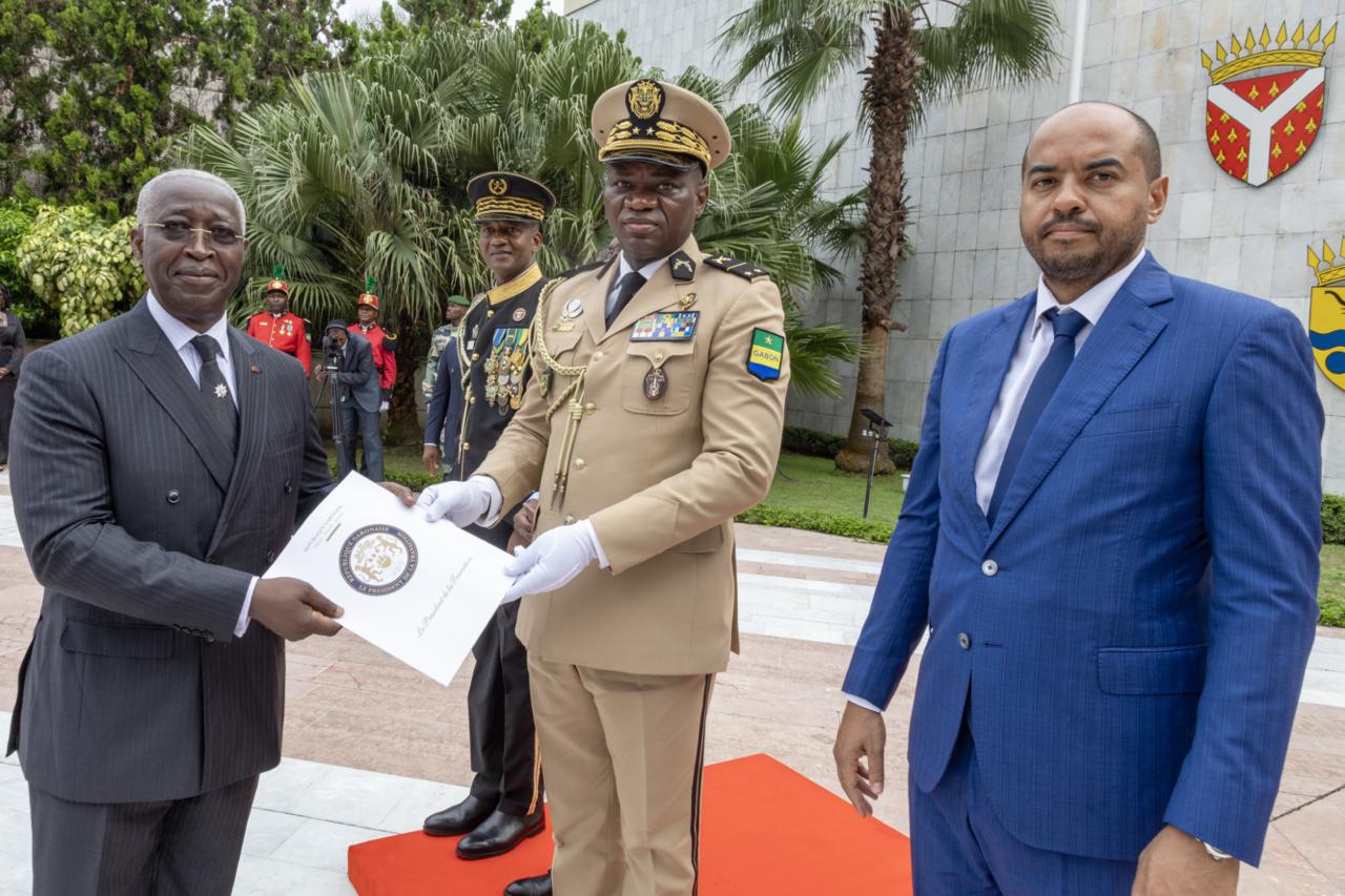Gabon : Le Président de la Transition reçoit le rapport du protocole d’accord fixant la cession de la SNBG à l’État Gabonais